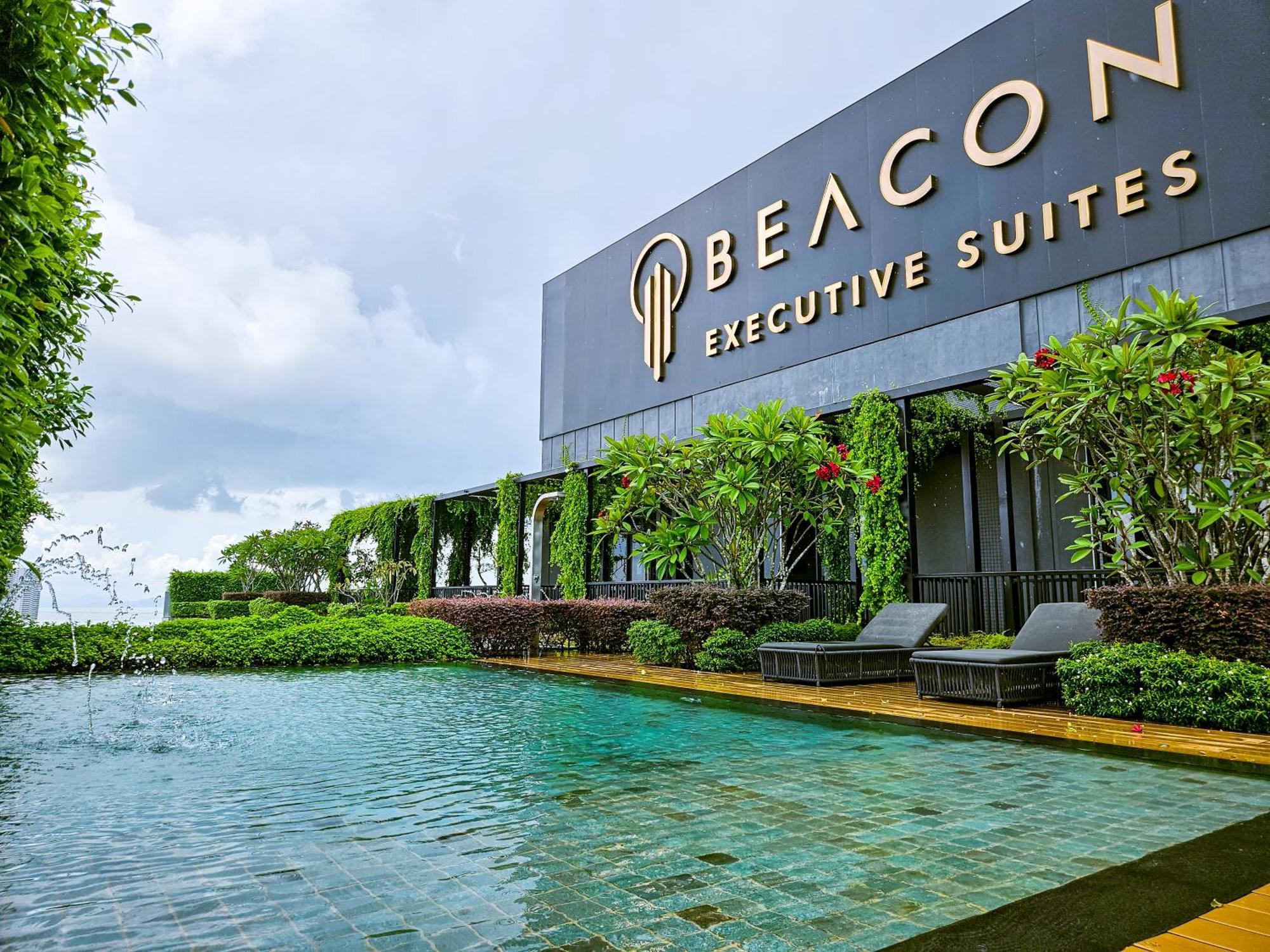 Beacon Executive Suites By Ngn George Town Buitenkant foto